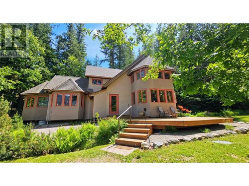 8496 B Procter East Road, Procter, BC, V1L0B7 | Card Image