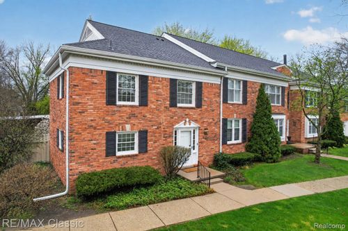 1460 Trailwood Path, Bloomfield Hills, MI, 48301-1729 | Card Image
