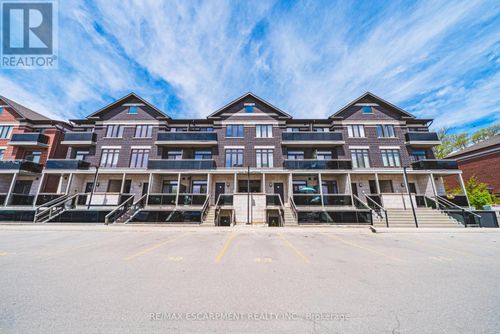 209-2061 Prospect Street, Burlington (Brant), ON, L7R1Z2 | Card Image