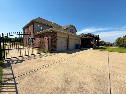 282 Stone Mountain Dr, Sunnyvale, TX, 75182-2656 | Card Image