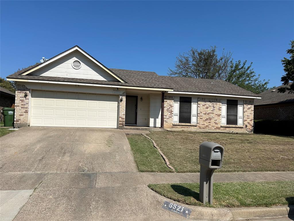 Kary Lynn Dr, Watauga, TX 76148
