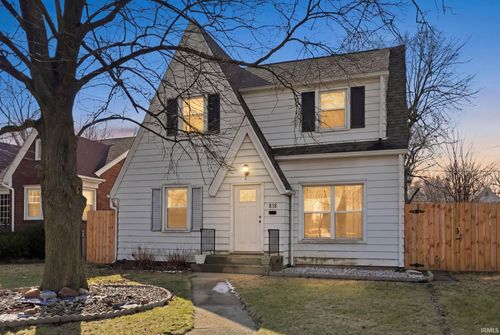 818 E Rudisill Blvd, Fort Wayne, IN, 46806-1887 | Card Image