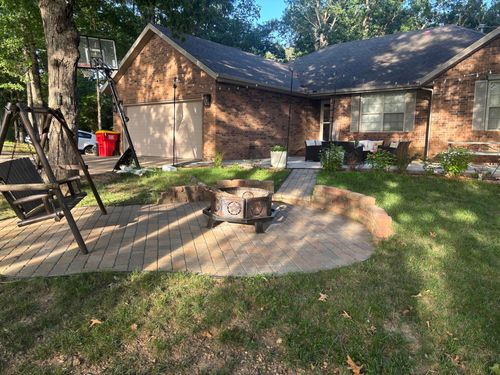 184 N Apricot Ct, Nixa, MO, 65714-7058 | Card Image