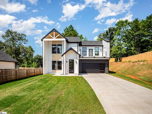 3 Pocahatchie Trl, Greenville, SC, 29611-7820 | Card Image