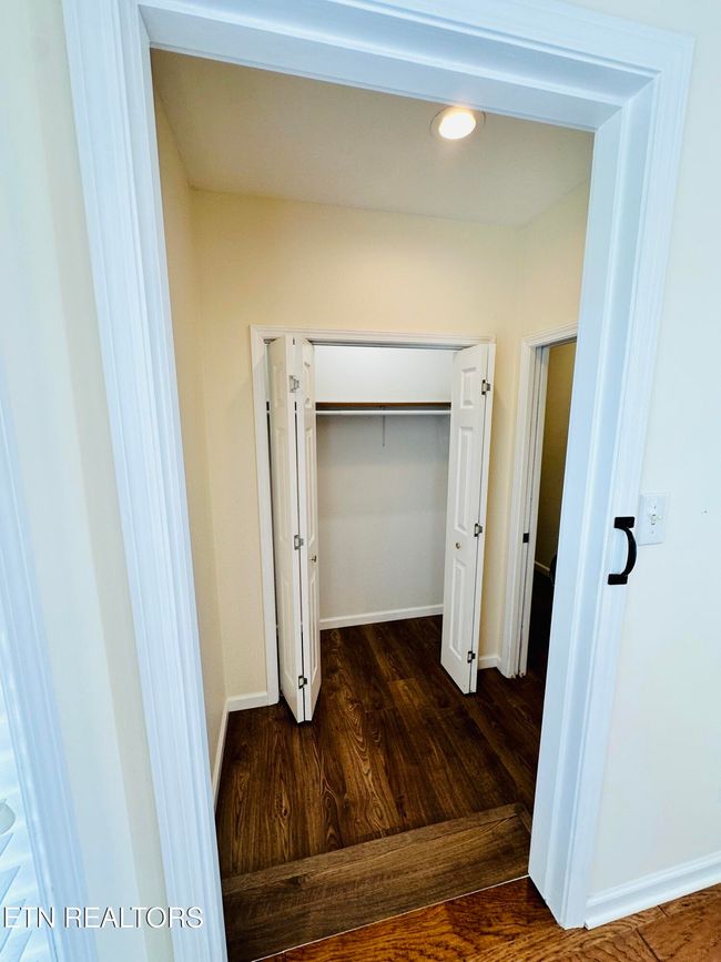 813 Clear Creek Pkwy, House other with 4 bedrooms, 3 bathrooms and null parking in Clarkrange TN | Image 55
