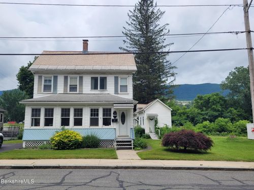 138 N Summer St, Adams, MA, 01220-1548 | Card Image