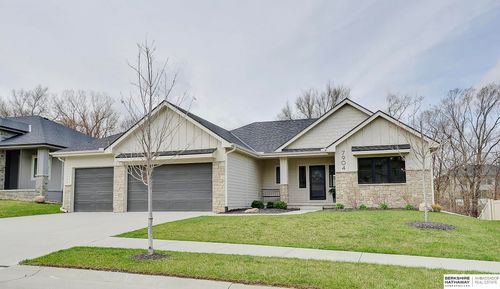 7904 N 166th St, Bennington, NE, 68007-2854 | Card Image