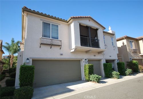 19523 Opal Ln, Santa Clarita, CA, 91350-3242 | Card Image