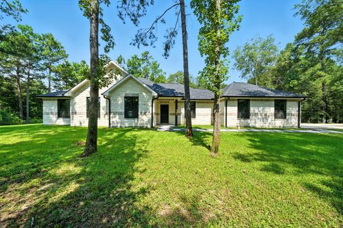 105 Rim Rock, Huntsville, TX, 77340-1215 | Card Image