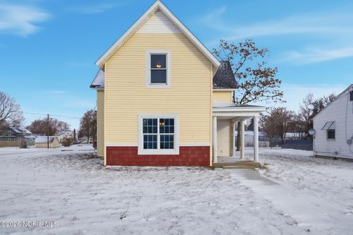 520 W Wayne St, Paulding, OH, 45879-1533 | Card Image