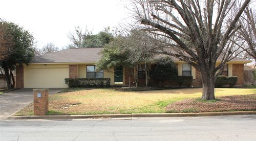 712 Prairie Wind Blvd, Stephenville, TX, 76401-1813 | Card Image