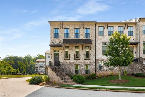 636 Avondale Creek Dr, Decatur, GA, 30032-8401 | Card Image
