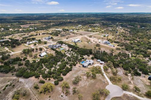 285 Calvary Cv, Dripping Springs, TX, 78620-2581 | Card Image