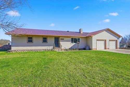 715 Oak Ln, Spearfish, SD, 57783-9668 | Card Image