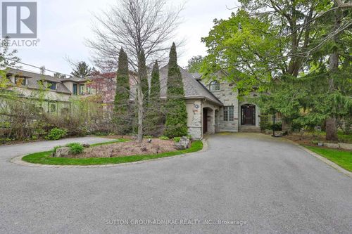47 Johnson St, Thornhill, ON, L3T2N9 | Card Image