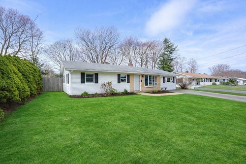 39 Marion St, Holbrook, MA, 02343-1811 | Card Image