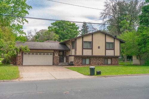 216 Logan Ave E, West Saint Paul, MN, 55118-2550 | Card Image