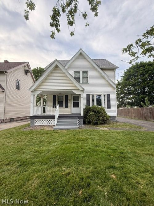 52 Meadowbrook Ave, Boardman, OH, 44512-2605 | Card Image