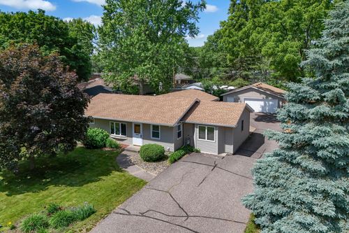 1620 Oak St, Hastings, MN, 55033-2922 | Card Image