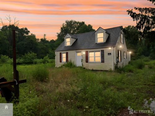 5 Union Hill Rd, Monroe, NJ, 08831-3246 | Card Image