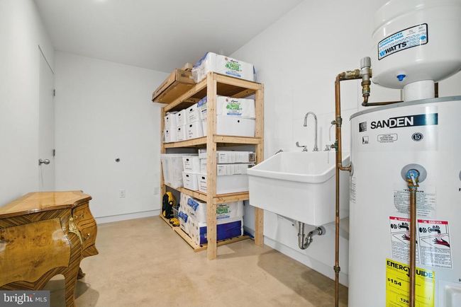 317 Clearview Ave, Home with 2 bedrooms, 2 bathrooms and null parking in Nazareth PA | Image 48