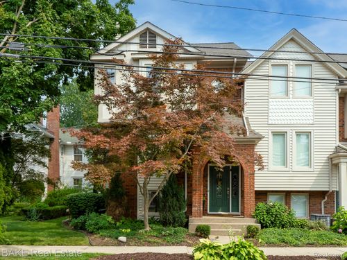 381 Hamilton St, Plymouth, MI, 48170-1649 | Card Image