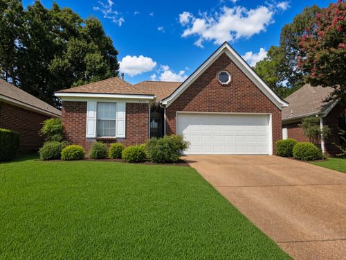 8134 Timber Knoll Ln, Cordova, TN, 38018-6395 | Card Image