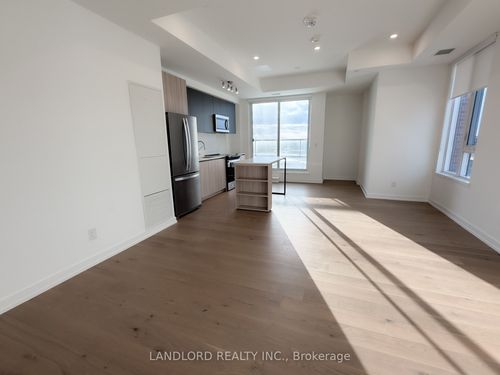 608-3100 Keele St, North York, ON, M3M0E1 | Card Image