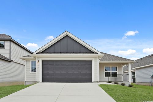 1221 Sweden, Seguin, TX, 78155-3340 | Card Image