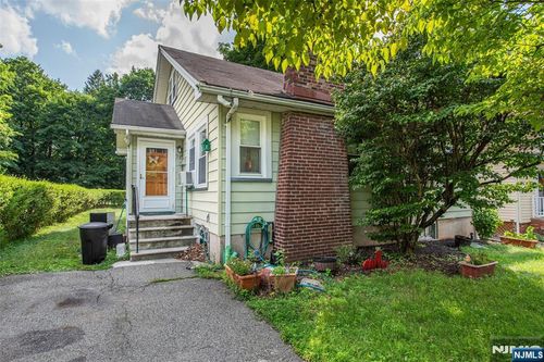 98 Westville Ave, Caldwell, NJ, 07006-5815 | Card Image