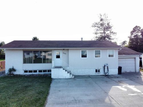 525 6 Avenue, Fox Creek, AB, T0H1P0 | Card Image