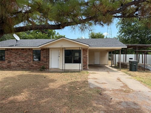 24 2nd St, Wilson, OK, 73463-2472 | Card Image