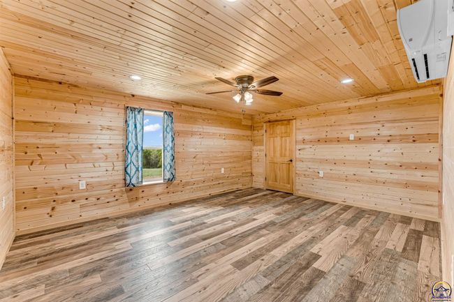 14426 110 Th St, House other with 5 bedrooms, 3 bathrooms and null parking in Oskaloosa KS | Image 43