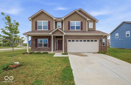 975 Bent Branch Ln, Greenwood, IN, 46143-2671 | Card Image