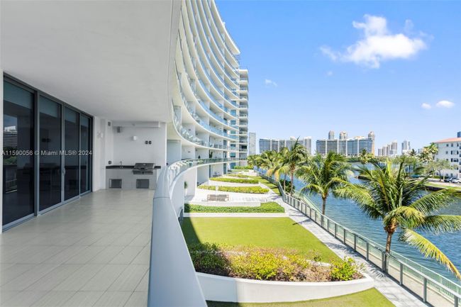 203 - 3250 Ne 188th St, Condo with 3 bedrooms, 4 bathrooms and null parking in Aventura FL | Image 22