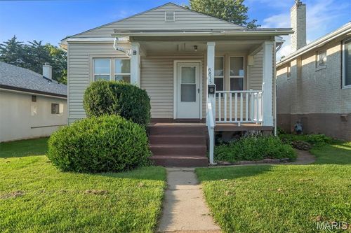 6835 Etzel Ave, University City, MO, 63130-2454 | Card Image