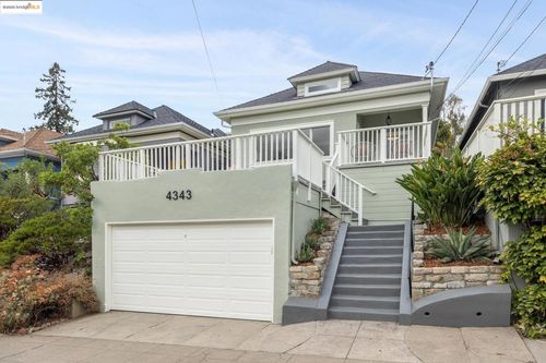 4343 Howe St, Oakland, CA, 94611-4723 | Card Image