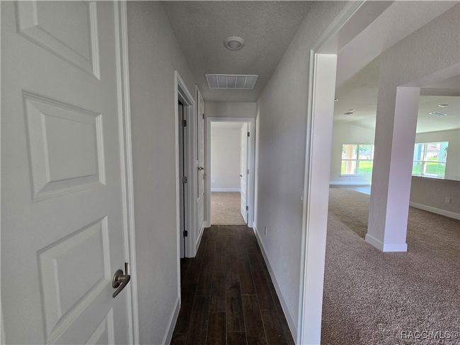 hallway from front bedroom | Image 8