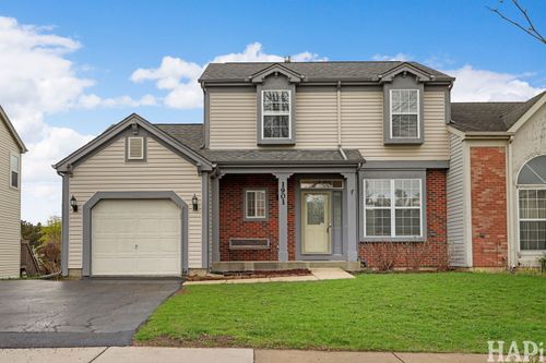 1901 Barnhill Dr, Mundelein, IL, 60060-1483 | Card Image