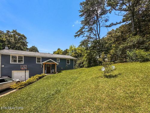 217 Bowers Cir, Friendsville, TN, 37737-2923 | Card Image