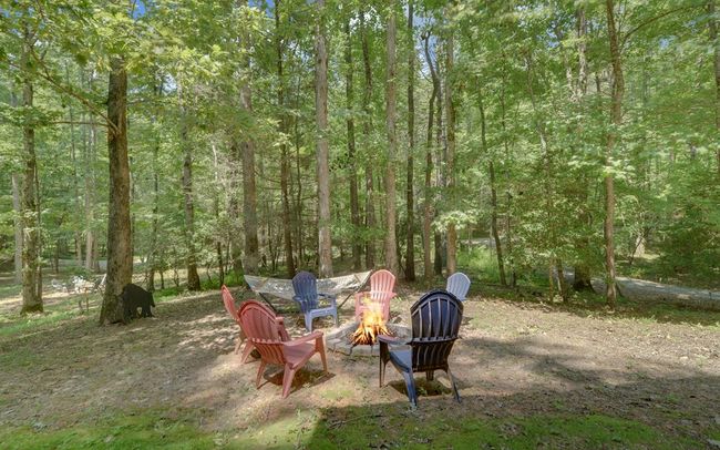 890 Mountain Lake Cir, Home with 3 bedrooms, 3 bathrooms and null parking in Blue Ridge GA | Image 35