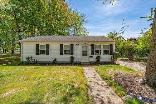 1914 Moger Dr, Hampton, VA, 23663-1112 | Card Image