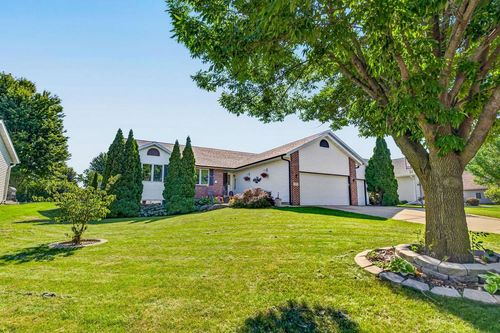 1357 Overlook Pass, SUN PRAIRIE, WI, 53590 | Card Image