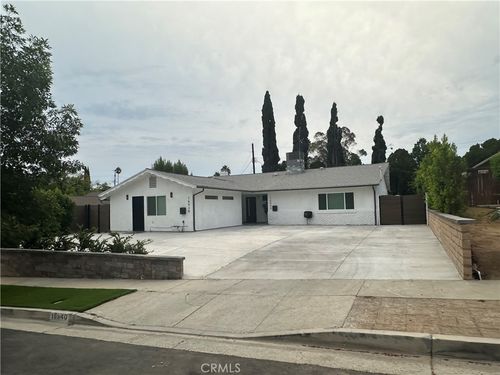 16940 Rinzler St, Northridge, CA, 91343-2524 | Card Image