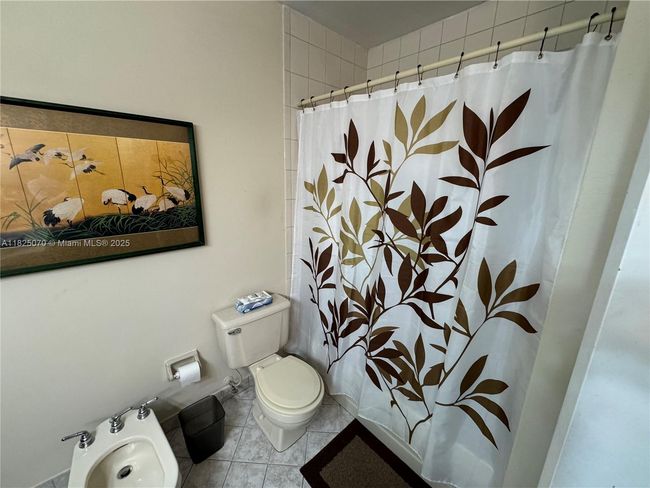 APT-201 - 950 Sw 104 Th Ct, Townhouse with 2 bedrooms, 3 bathrooms and null parking in Miami FL | Image 16
