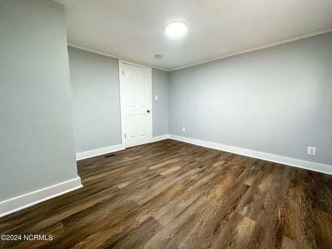 209 E Williamson St, House other with 4 bedrooms, 2 bathrooms and null parking in Mount Olive NC | Image 15