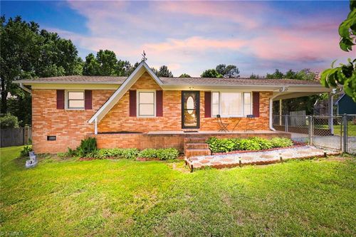 6997 Arden Rd, Thomasville, NC, 27360-5951 | Card Image