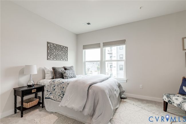 Perfect as a guest room, nursery, or additional bedroom | Image 17