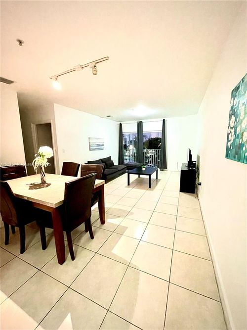 202-2280 Sw 32nd Ave, Miami, FL, 33145-3179 | Card Image