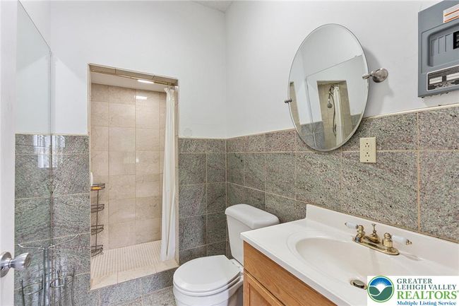 230 W Moorestown Rd, House other with 4 bedrooms, 4 bathrooms and null parking in WIND GAP PA | Image 68